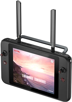 Autel Smart Controller V3 mit ausgeklappten Antennen